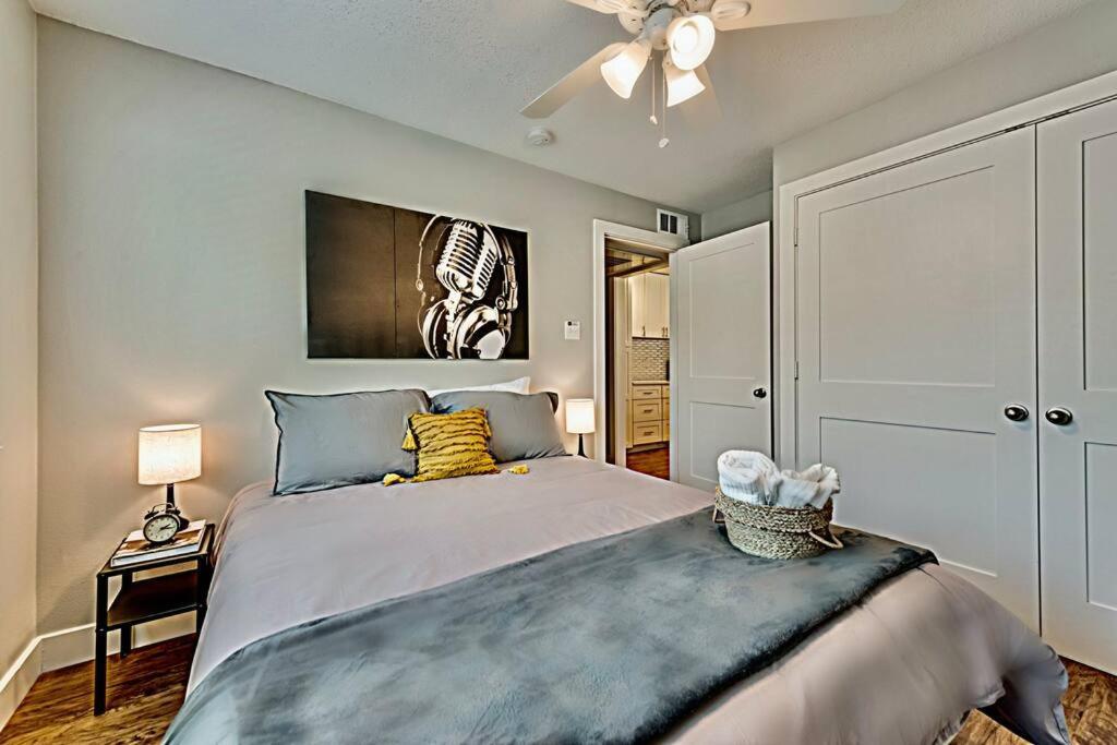 The Rhythm Room Near Downtown Dallas! Exterior photo